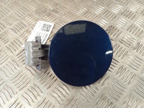 Toyota yaris fuel filler - fuel, flap